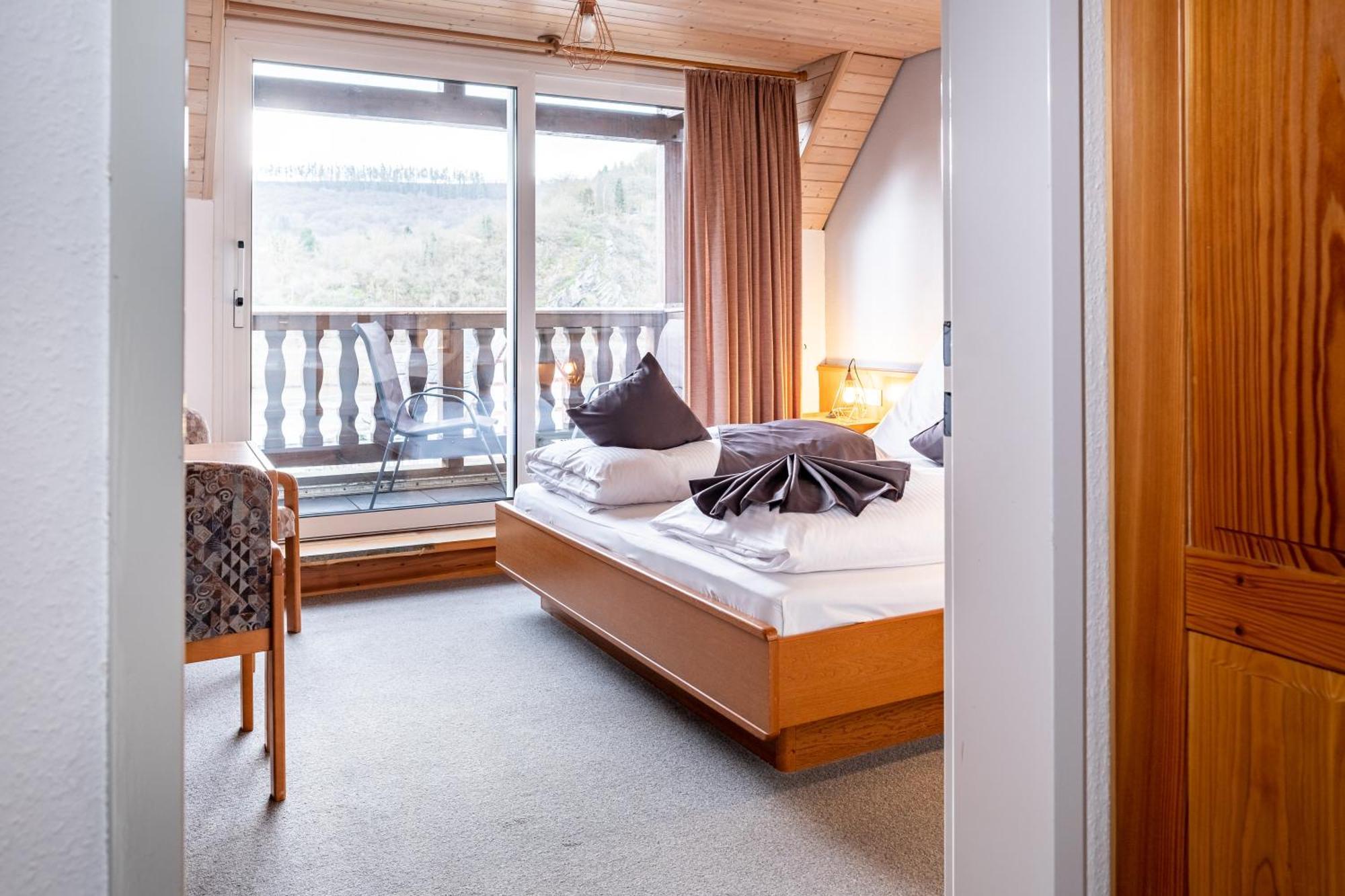 Mike'S Mosel Lodge Treis-Karden Exterior foto