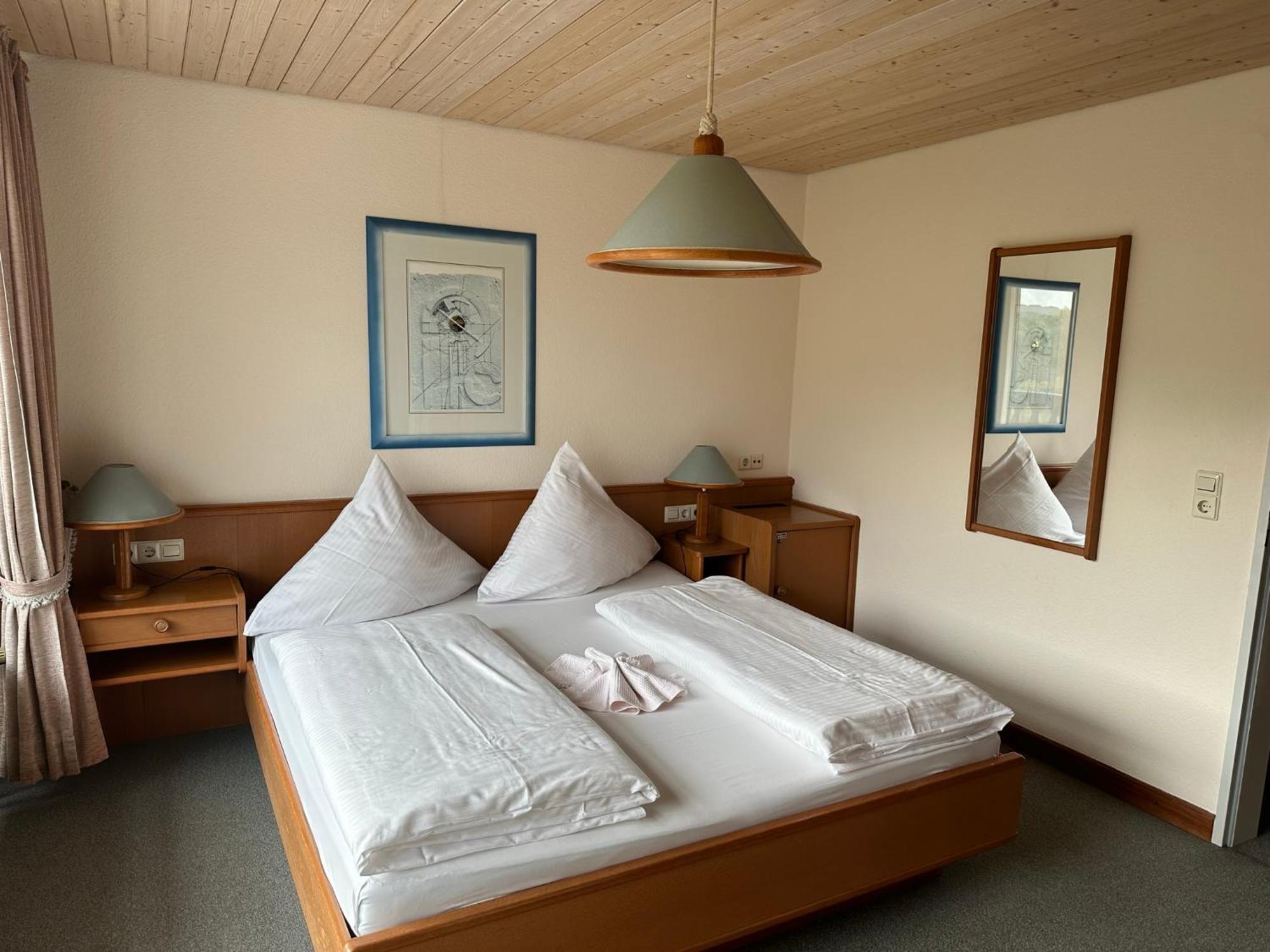Mike'S Mosel Lodge Treis-Karden Exterior foto